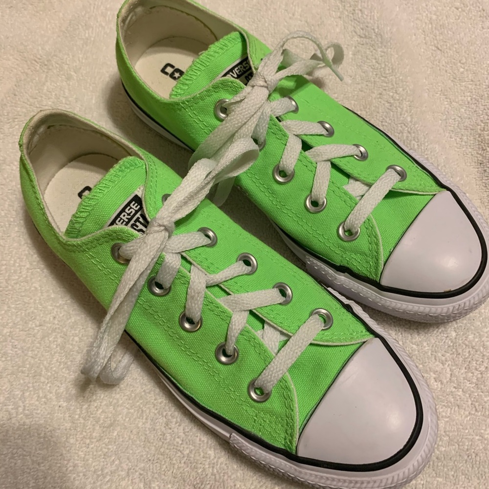 Women’s 6 Lime Green Converse